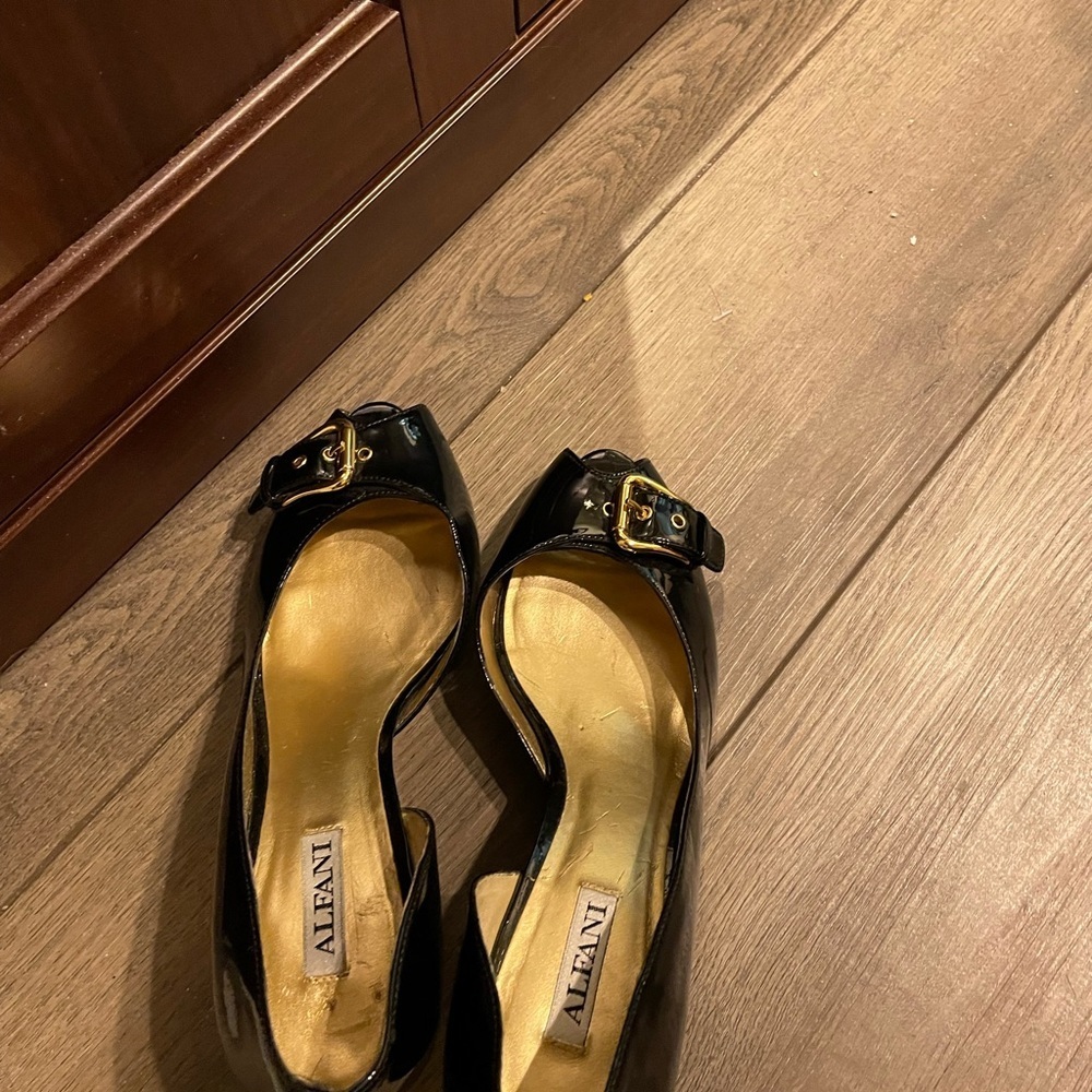 Alfani Women’s Open Toes patent Leather - Picture 3 of 6